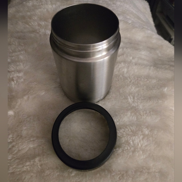 YETI Silver Stainless Steel Rambler Colster 12 OZ - Picture 6 of 11